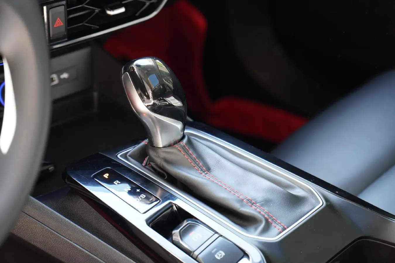 2021 MG 5 1.5L 120HP L4 CVT,autocango,china used car exporter,china ev exporter,chinese used car exporter,chinese used ev exporter