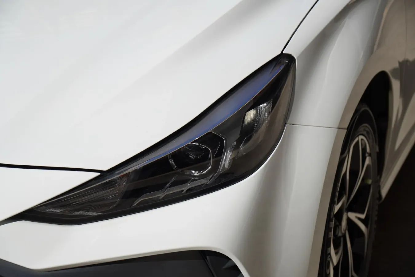 2021 MG 5 1.5L 120HP L4 CVT,autocango,china used car exporter,china ev exporter,chinese used car exporter,chinese used ev exporter