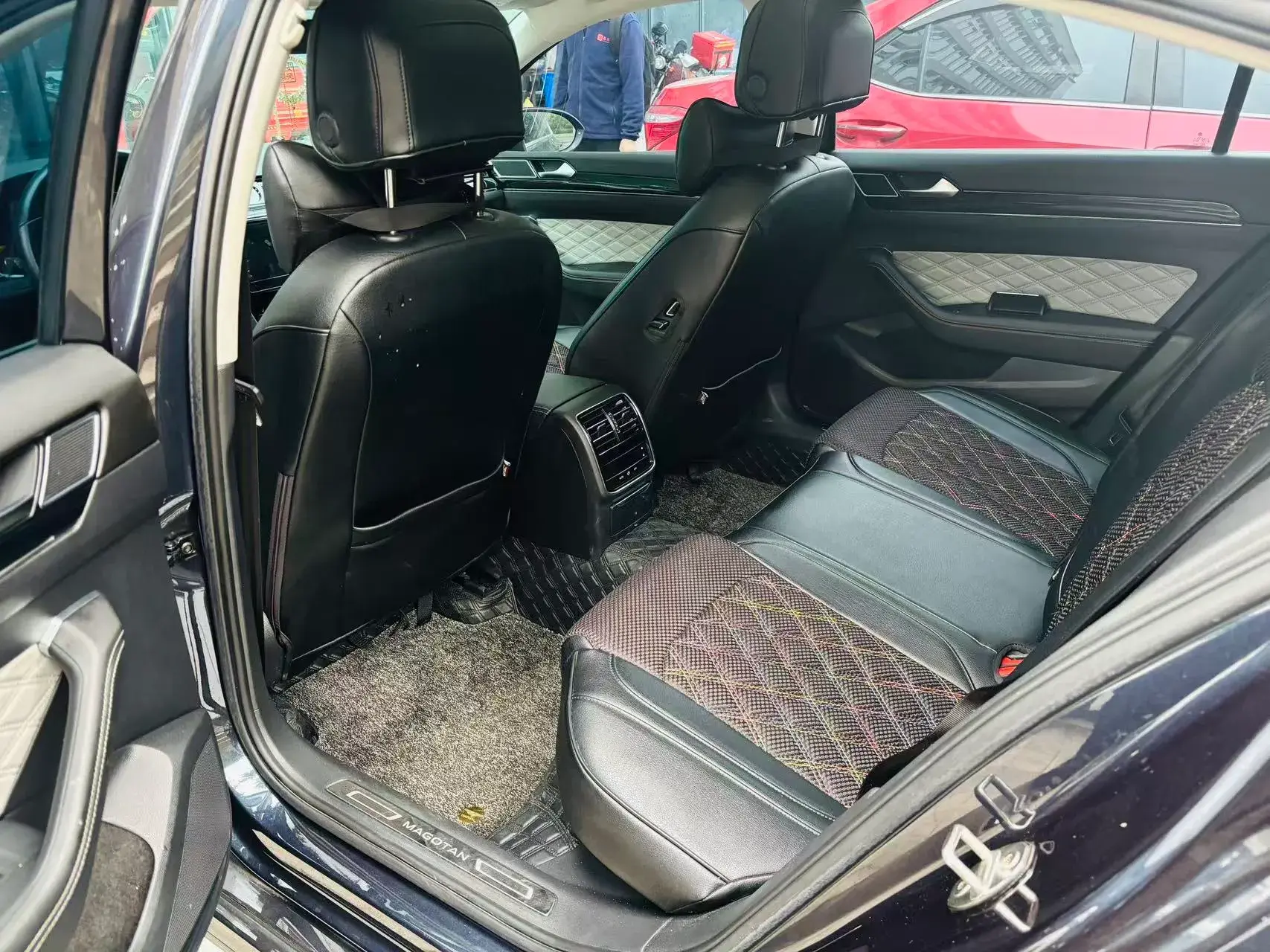 2023 VOLKSWAGEN MAGOTAN thumbnail 4