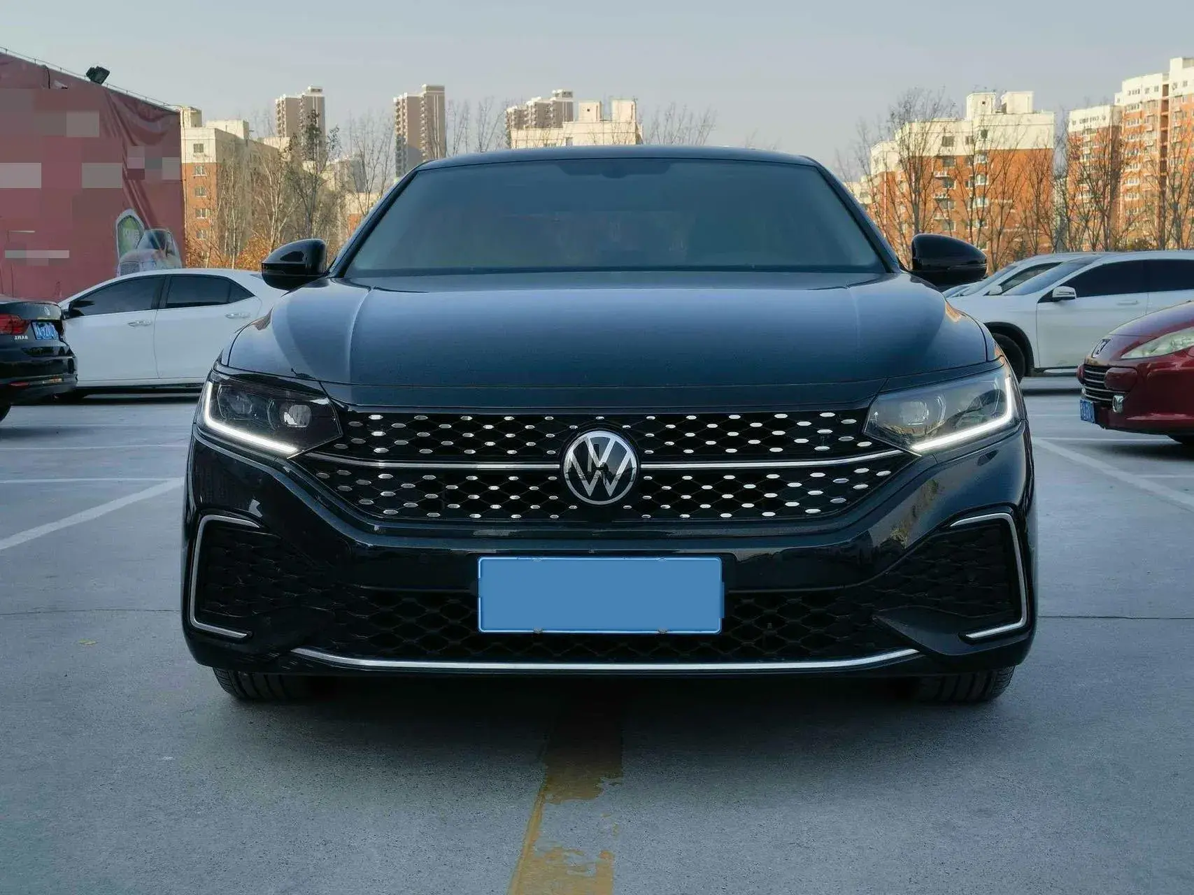 2022 VOLKSWAGEN PASSAT thumbnail 2