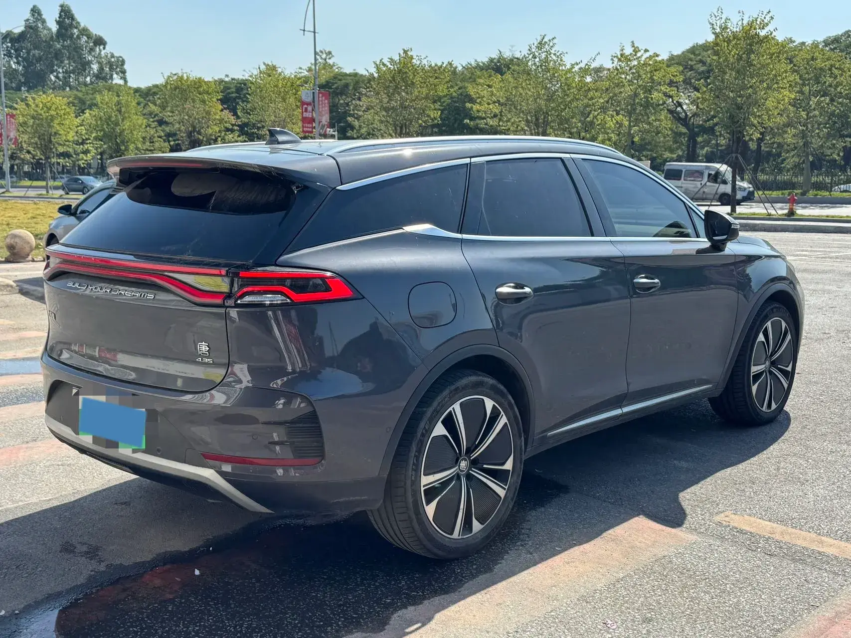 2022 BYD TANG thumbnail 3