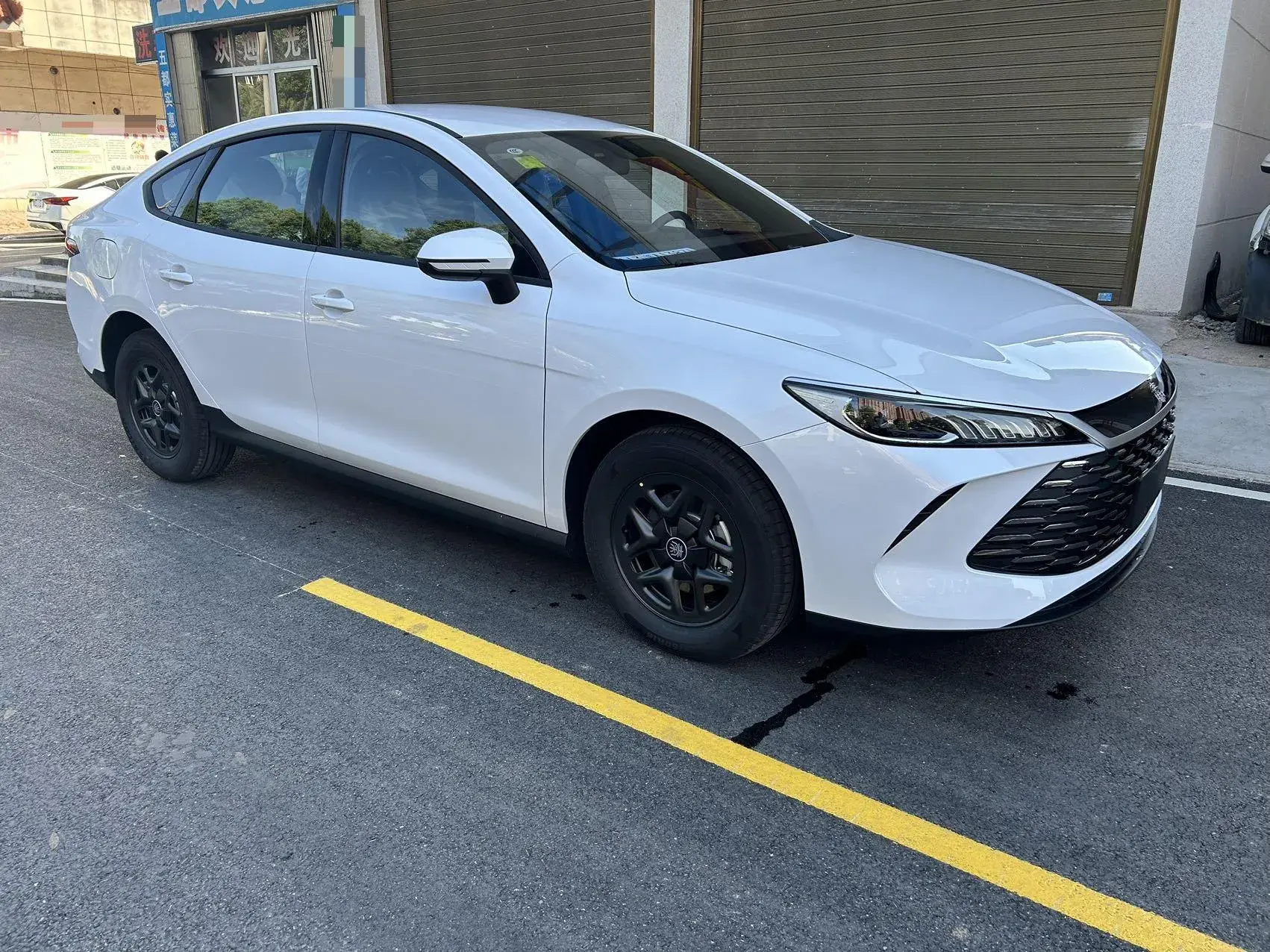 2025 BYD QIN thumbnail 3