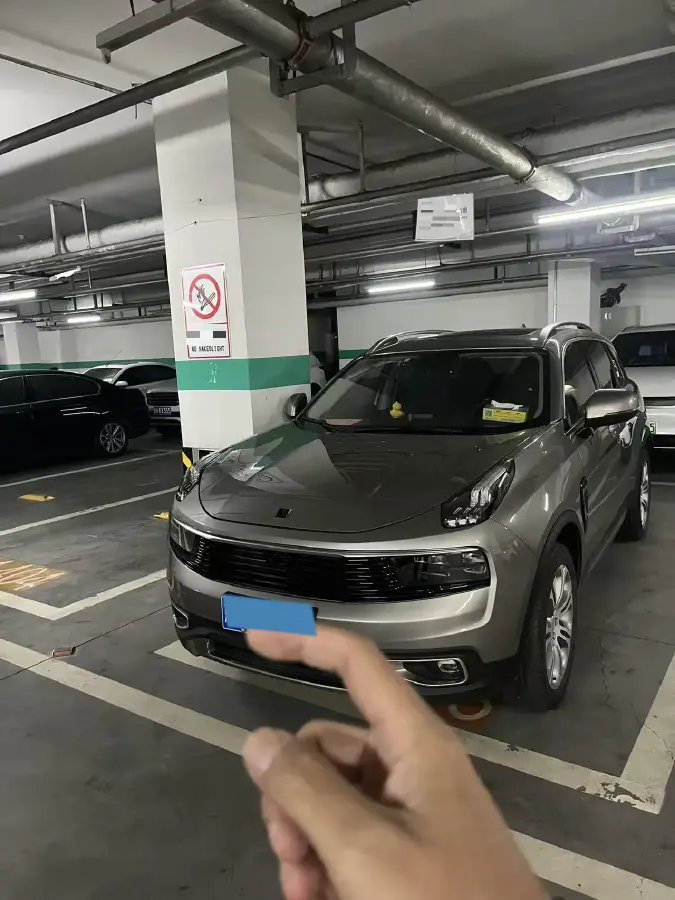 2019 LYNK&CO 01 2.0T 190HP L4 6AT