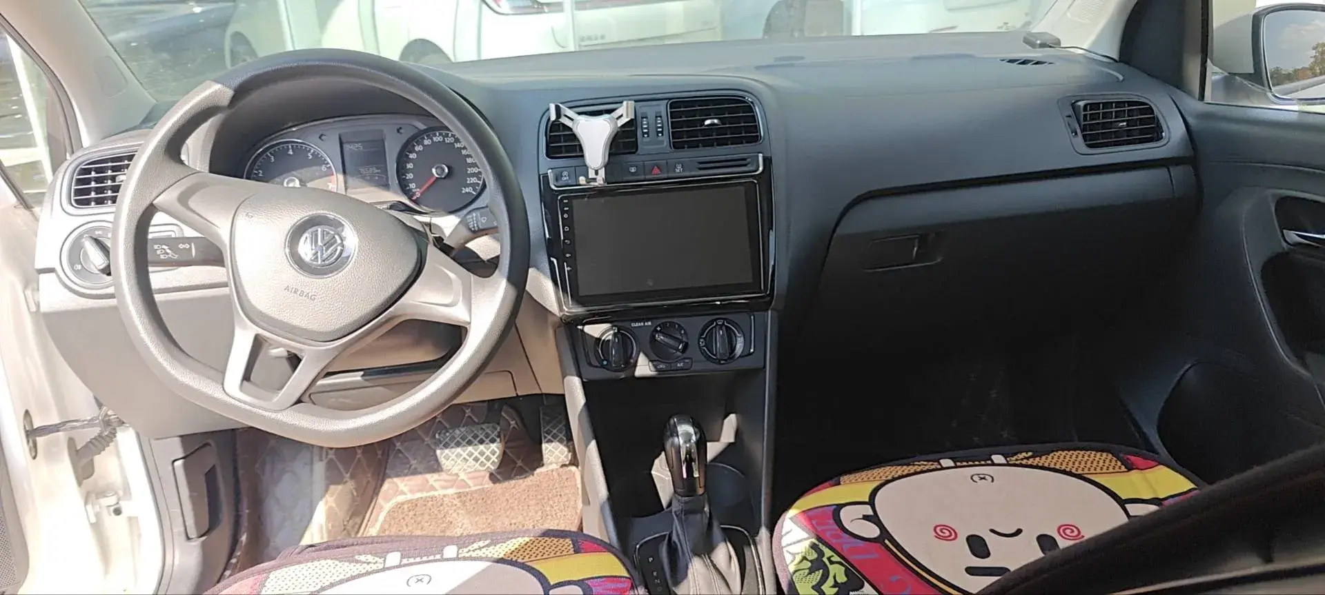 2018 VOLKSWAGEN POLO thumbnail 4