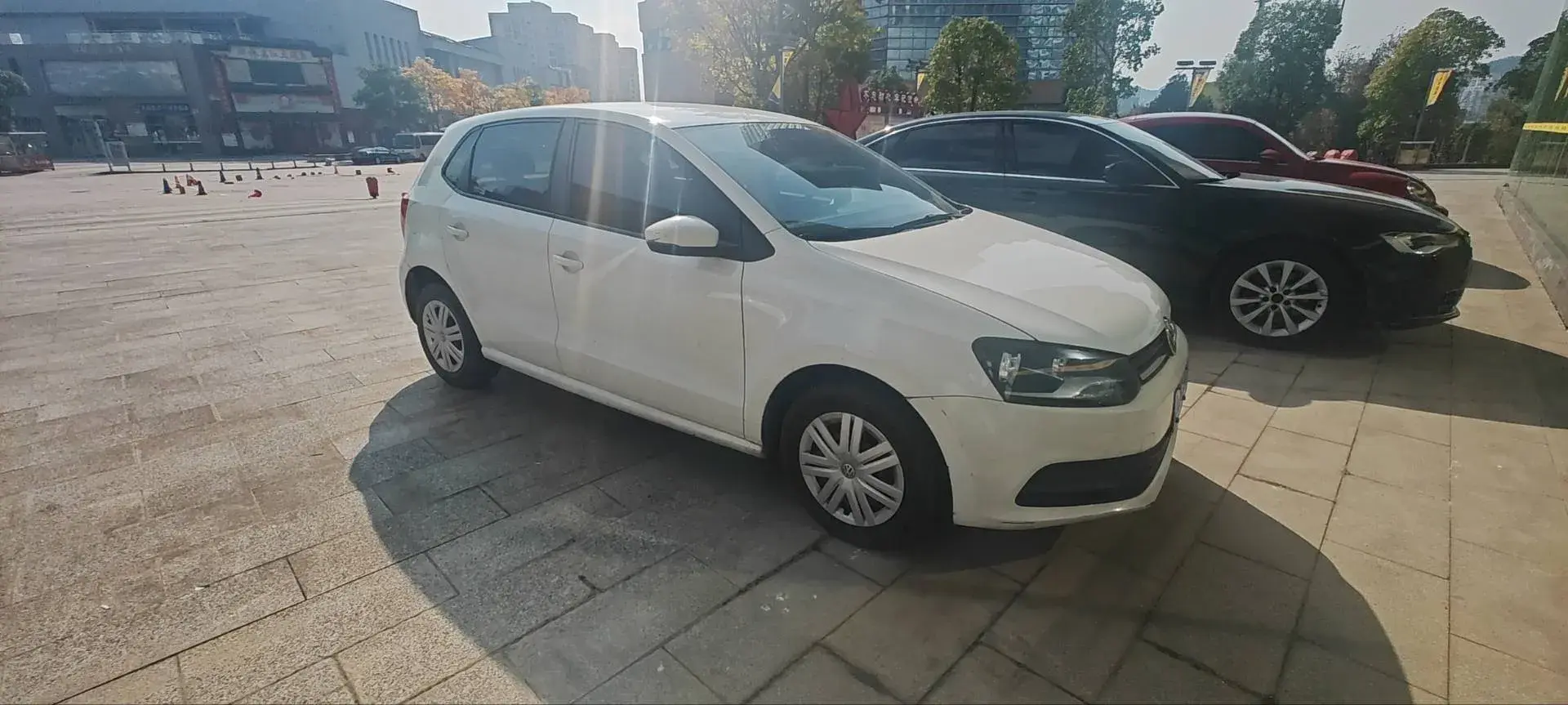 2018 VOLKSWAGEN POLO thumbnail 3