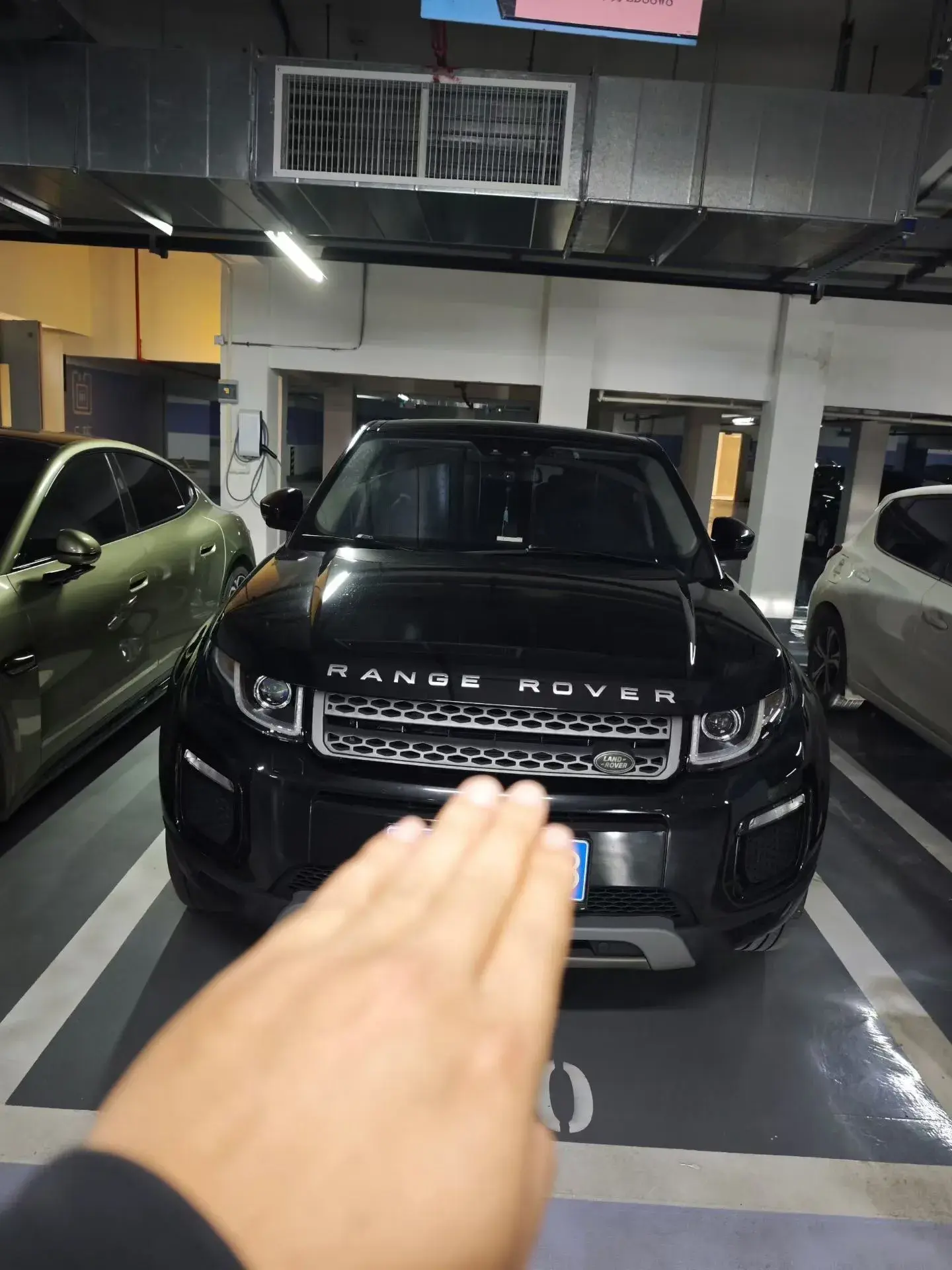2018 LAND ROVER thumbnail 2