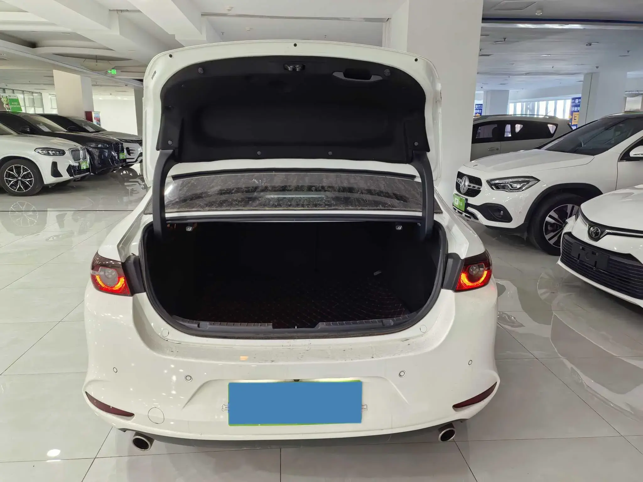 2022 MAZDA 3 thumbnail 4