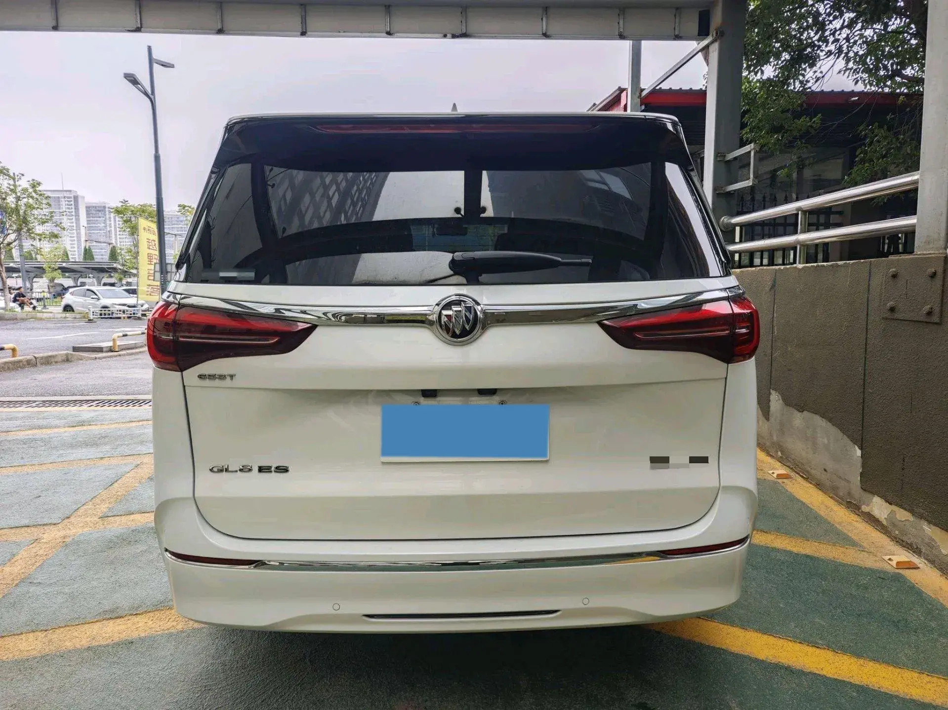 2021 BUICK GL8 thumbnail 3