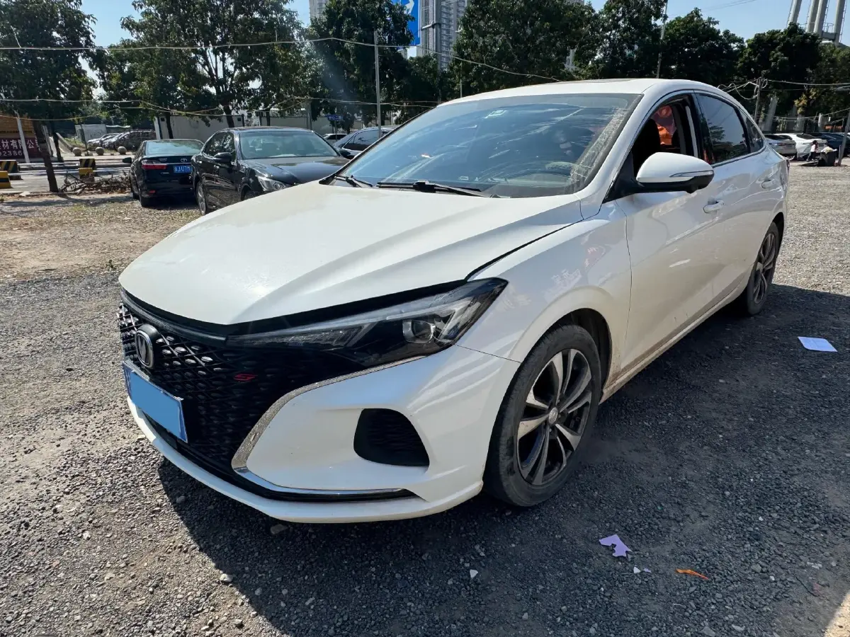 2020 ChangAn Eado 1.4T 158HP L4 7DCT 2020 ChangAn Eado 1.4T 158HP L4 7DCT