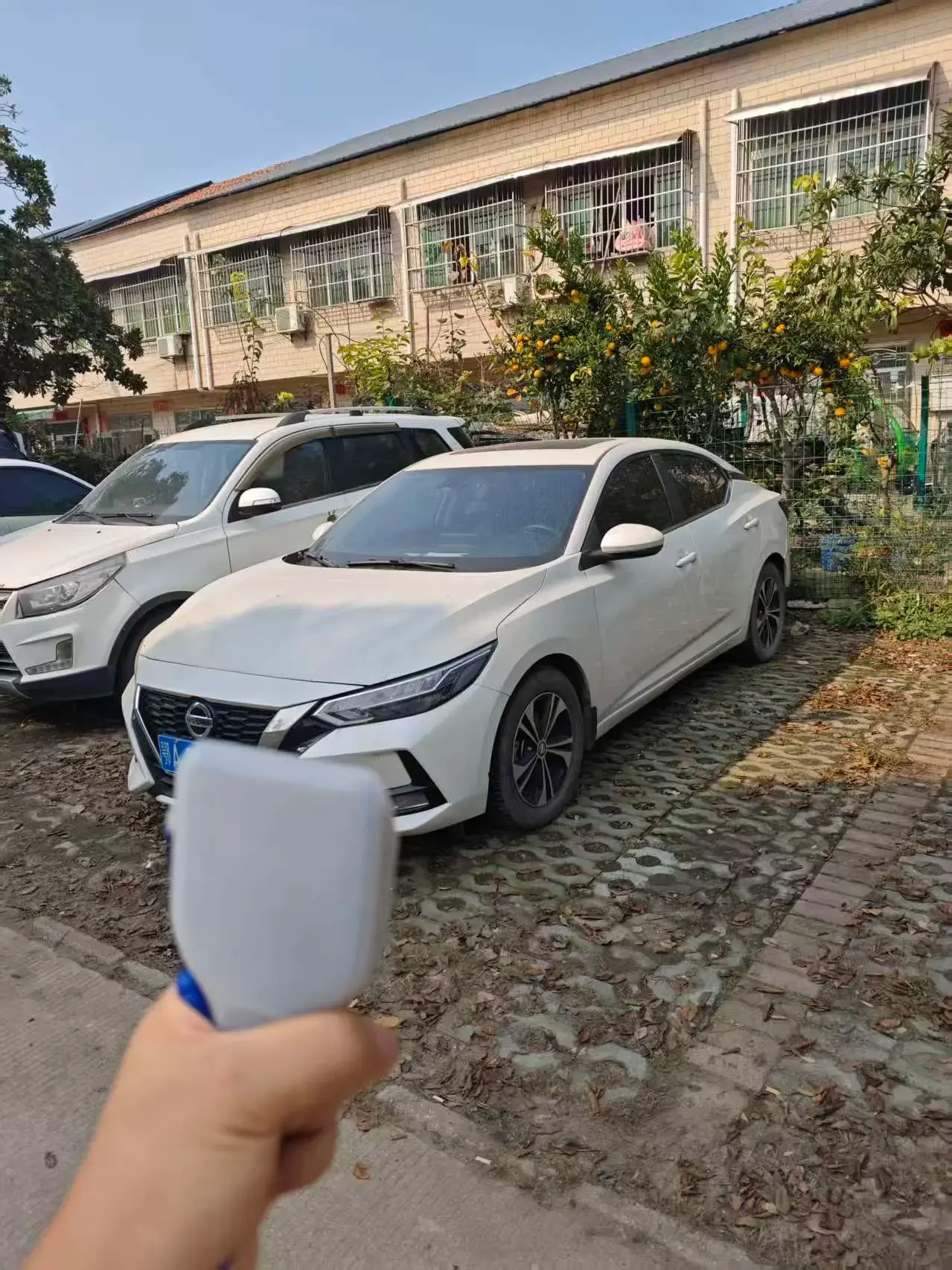 2022 NISSAN SYLPHY view 1