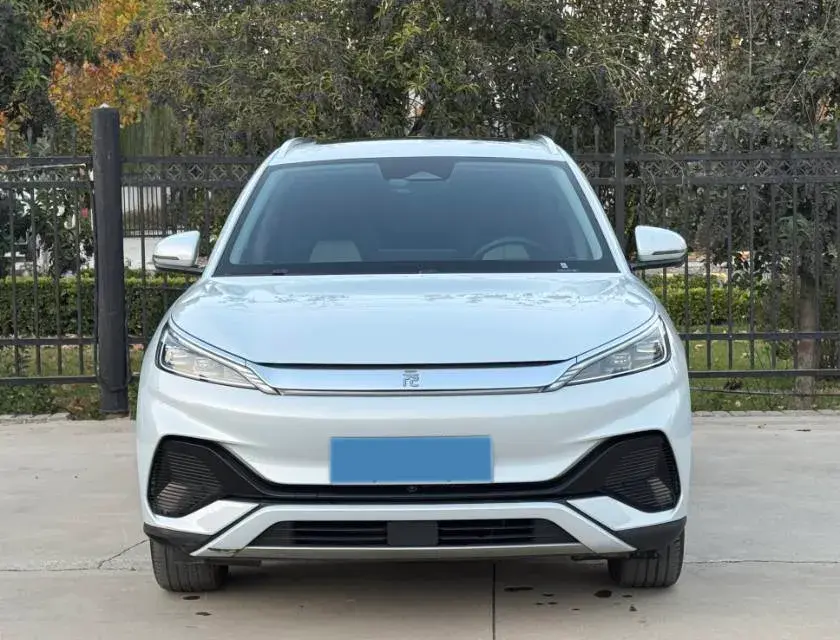 2022 BYD YUAN thumbnail 2