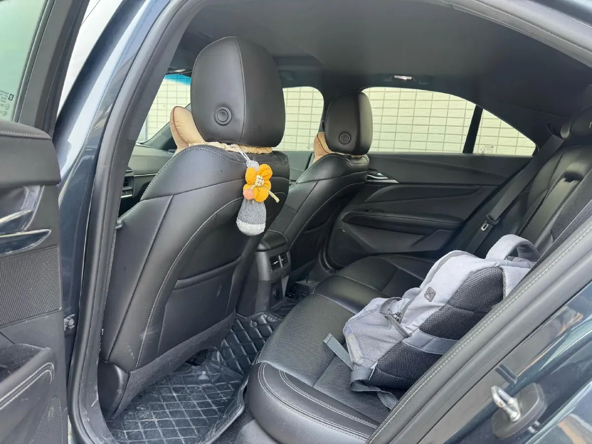 2022 Cadillac CT4 2.0T 237HP L4 8AT,autocango,china used car exporter,china ev exporter,chinese used car exporter,chinese used ev exporter