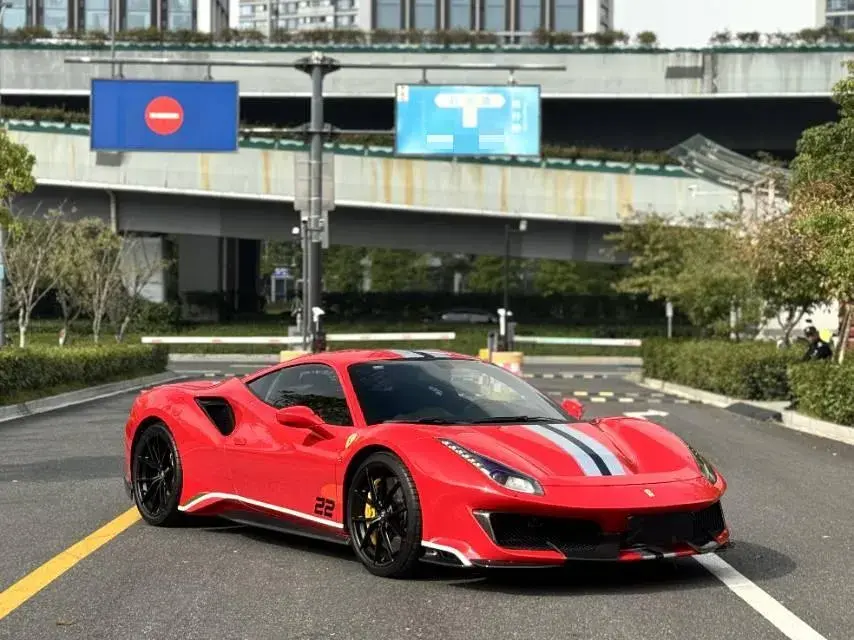 2018 FERRARI 488 thumbnail 2