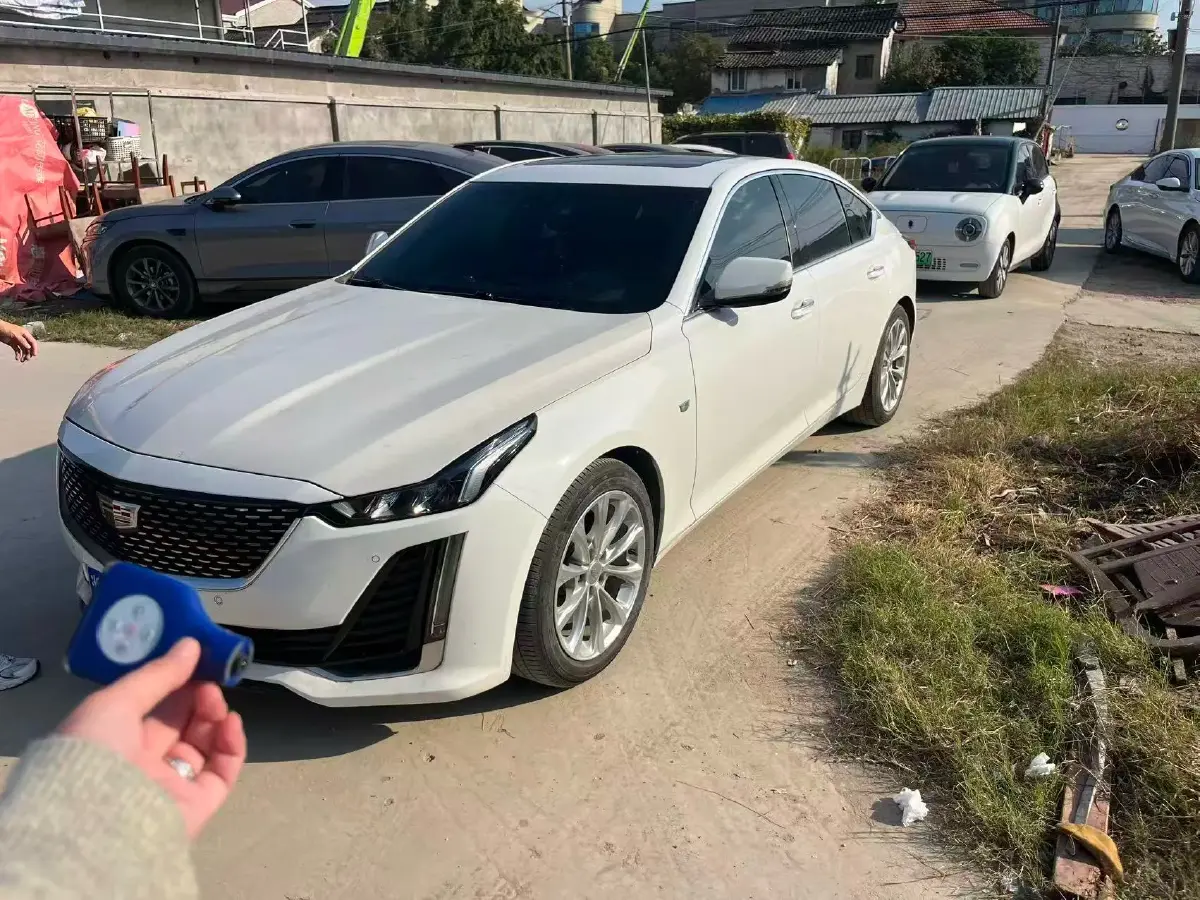 2021 Cadillac CT5 2.0T 237HP L4 10AT