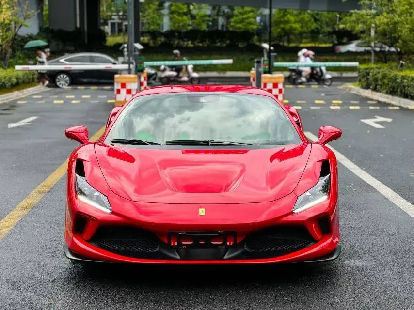 2019 FERRARI F8 thumbnail 2