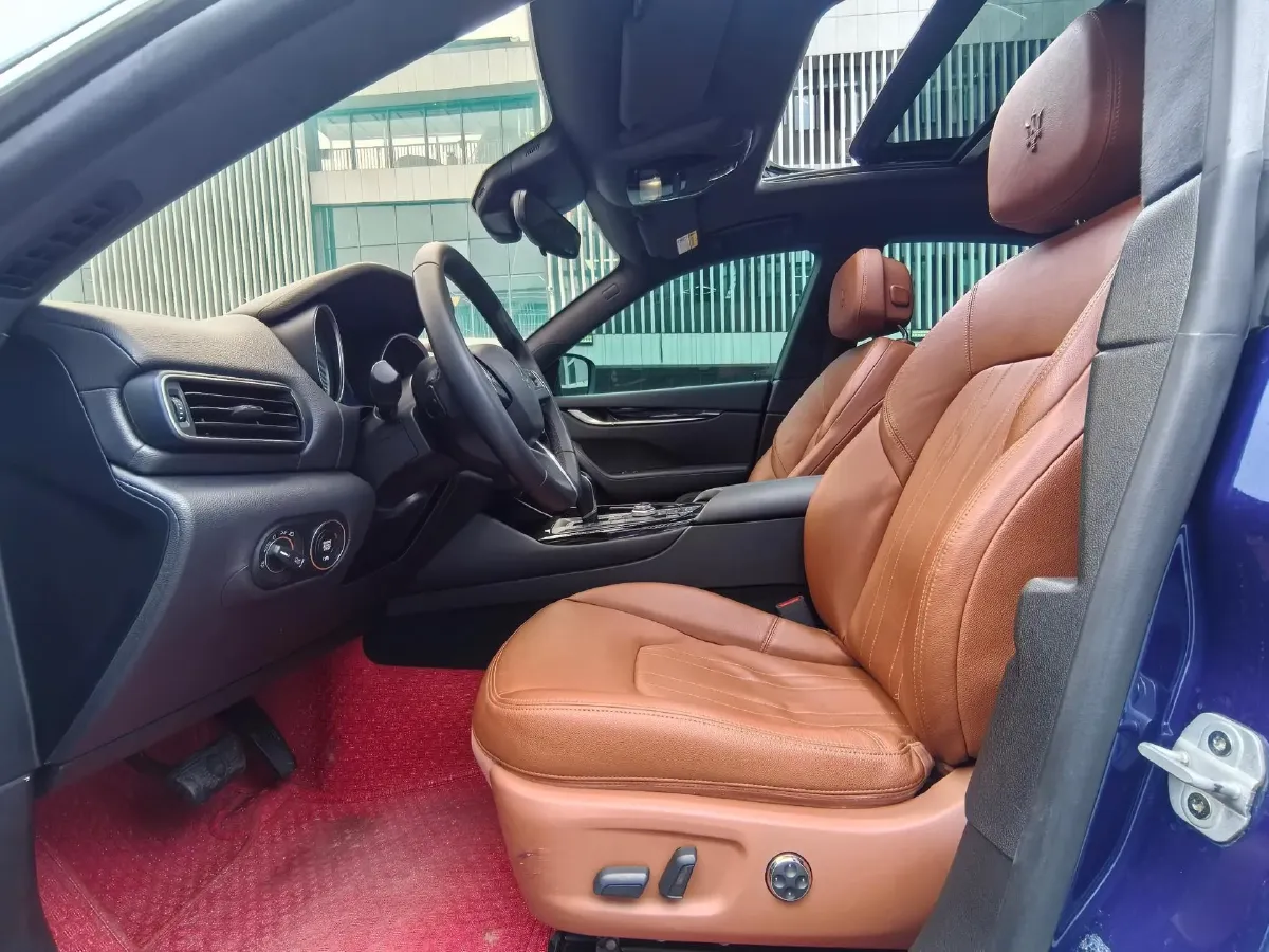 2018 Maserati Levante 3.0T 350HP V6 8AT,autocango,china used car exporter,china ev exporter,chinese used car exporter,chinese used ev exporter