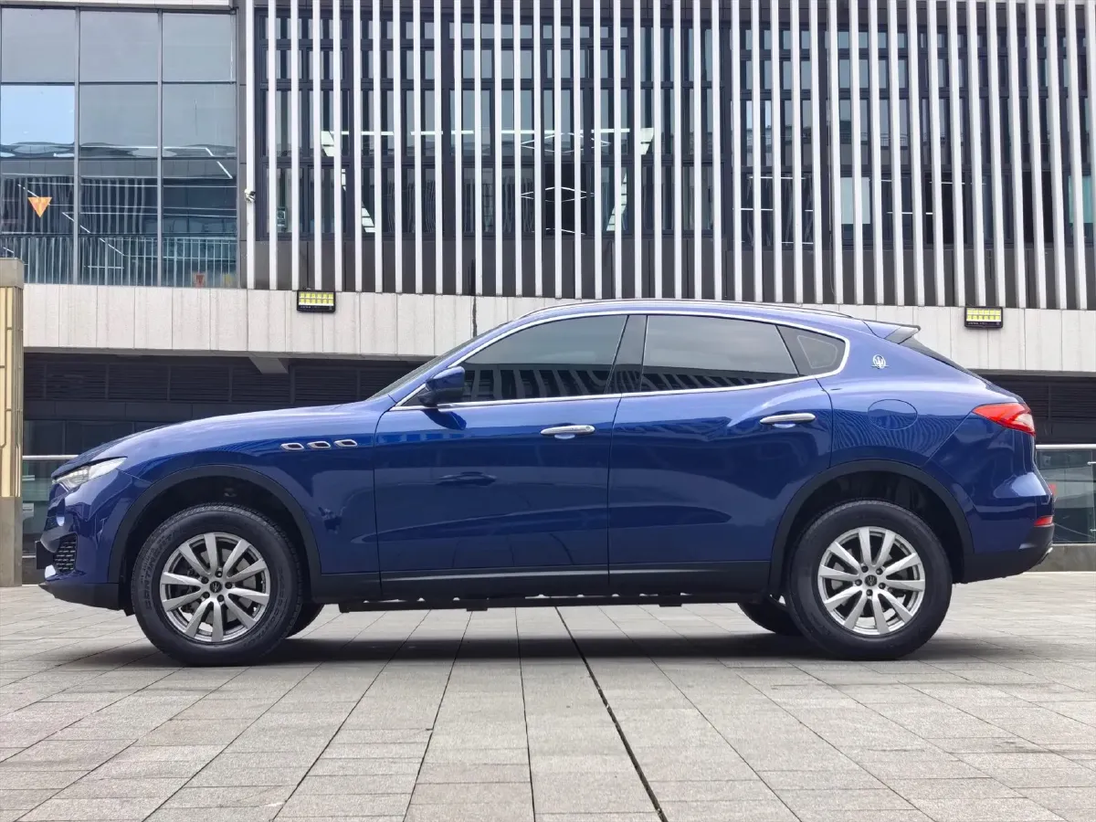 2018 Maserati Levante 3.0T 350HP V6 8AT,autocango,china used car exporter,china ev exporter,chinese used car exporter,chinese used ev exporter