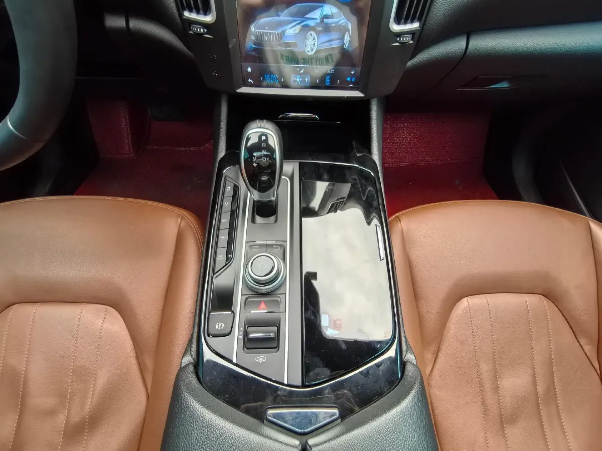 2018 Maserati Levante 3.0T 350HP V6 8AT,autocango,china used car exporter,china ev exporter,chinese used car exporter,chinese used ev exporter