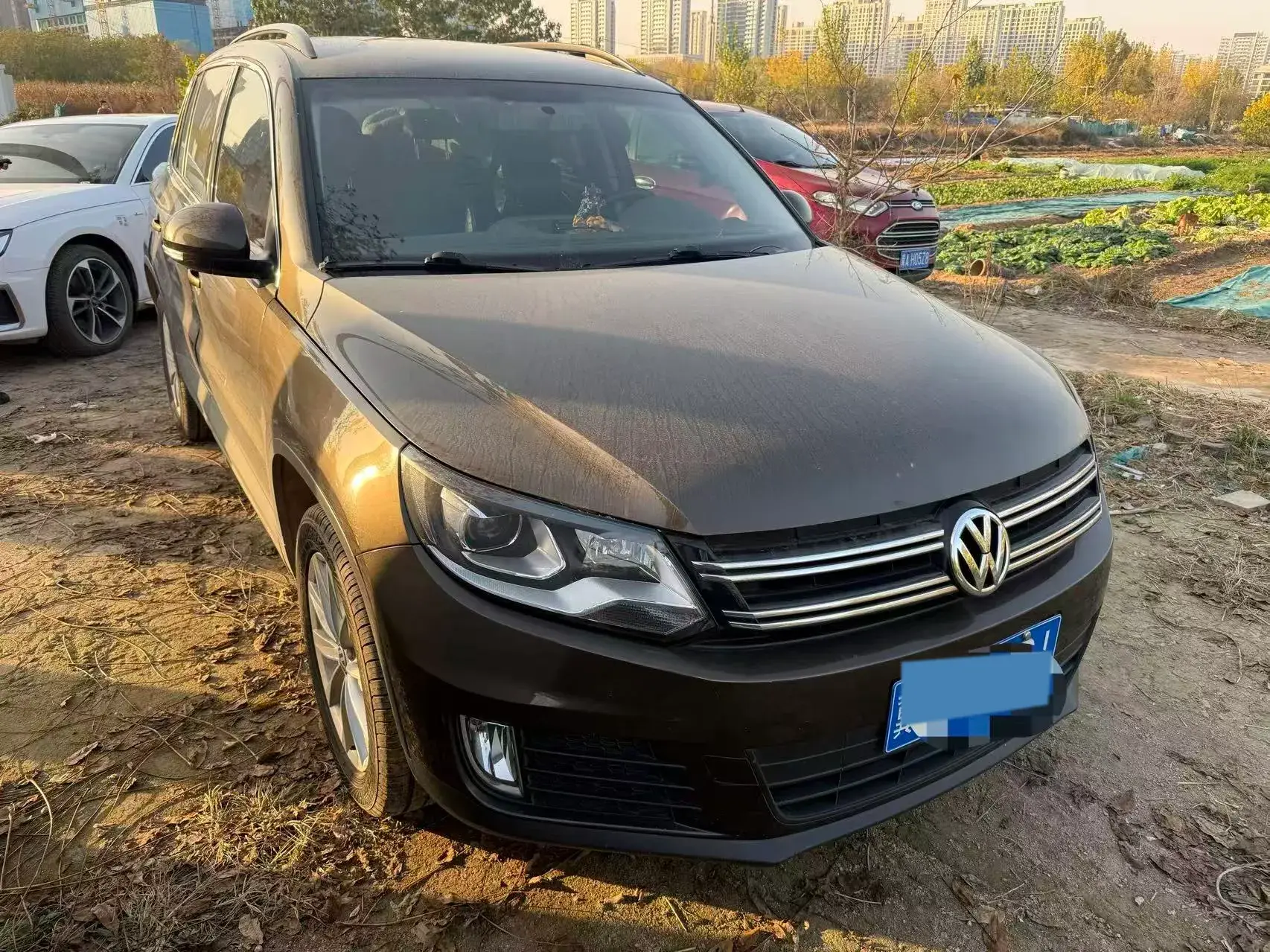 2016 VOLKSWAGEN TIGUAN thumbnail 2