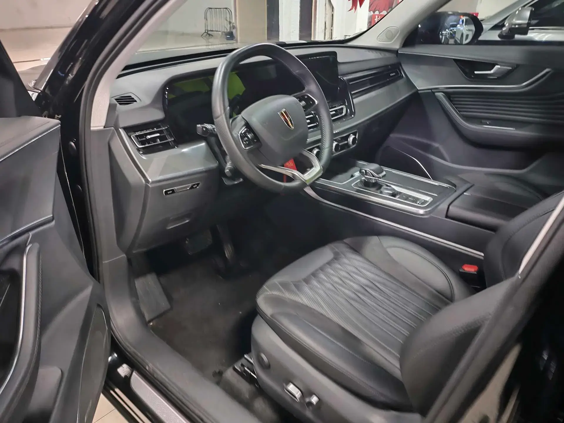 2023 HONGQI HS5 thumbnail 4