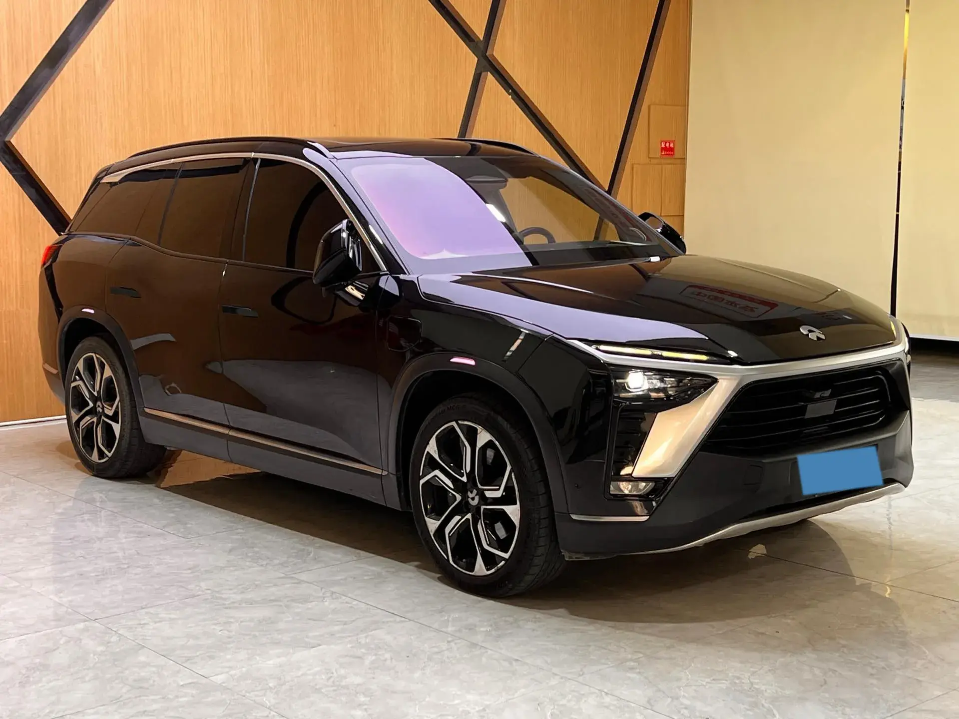 2020 NIO ES8 thumbnail 2