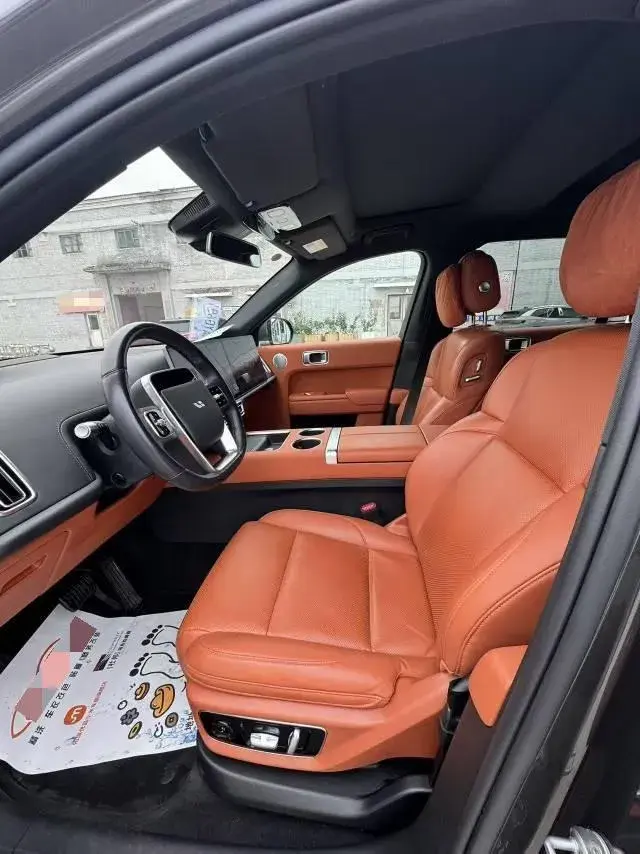 2023 LI L7 thumbnail 4