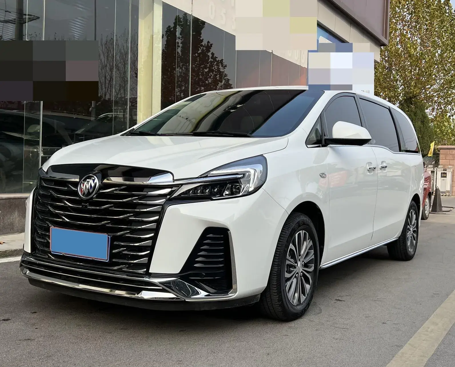 2023 BUICK GL8 view 1