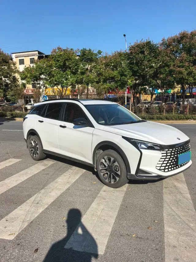 2023 DongFeng Aeolus YiXuan GS 1.5L 125HP L4 6DCT,autocango,china used car exporter,china ev exporter,chinese used car exporter,chinese used ev exporter