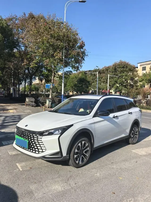2023 DongFeng Aeolus YiXuan GS 1.5L 125HP L4 6DCT,autocango,china used car exporter,china ev exporter,chinese used car exporter,chinese used ev exporter
