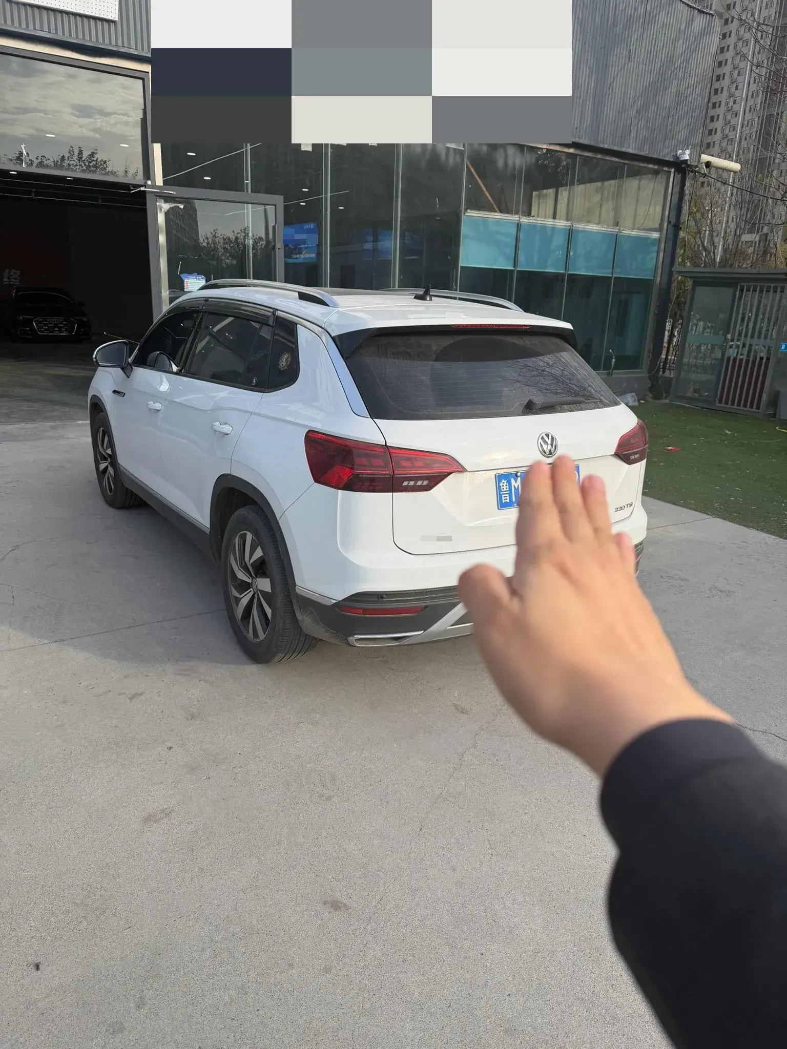 2021 VOLKSWAGEN TAYRON thumbnail 4