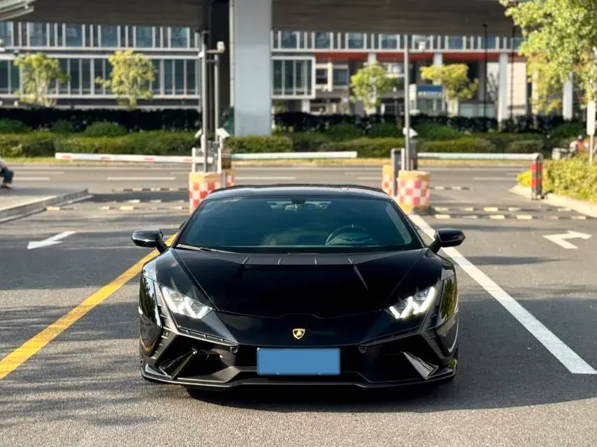 2023 LAMBORGHINI HURACÁN thumbnail 2