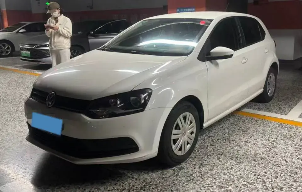 2016 Volkswagen Polo 1.4L 90HP L4 5MT