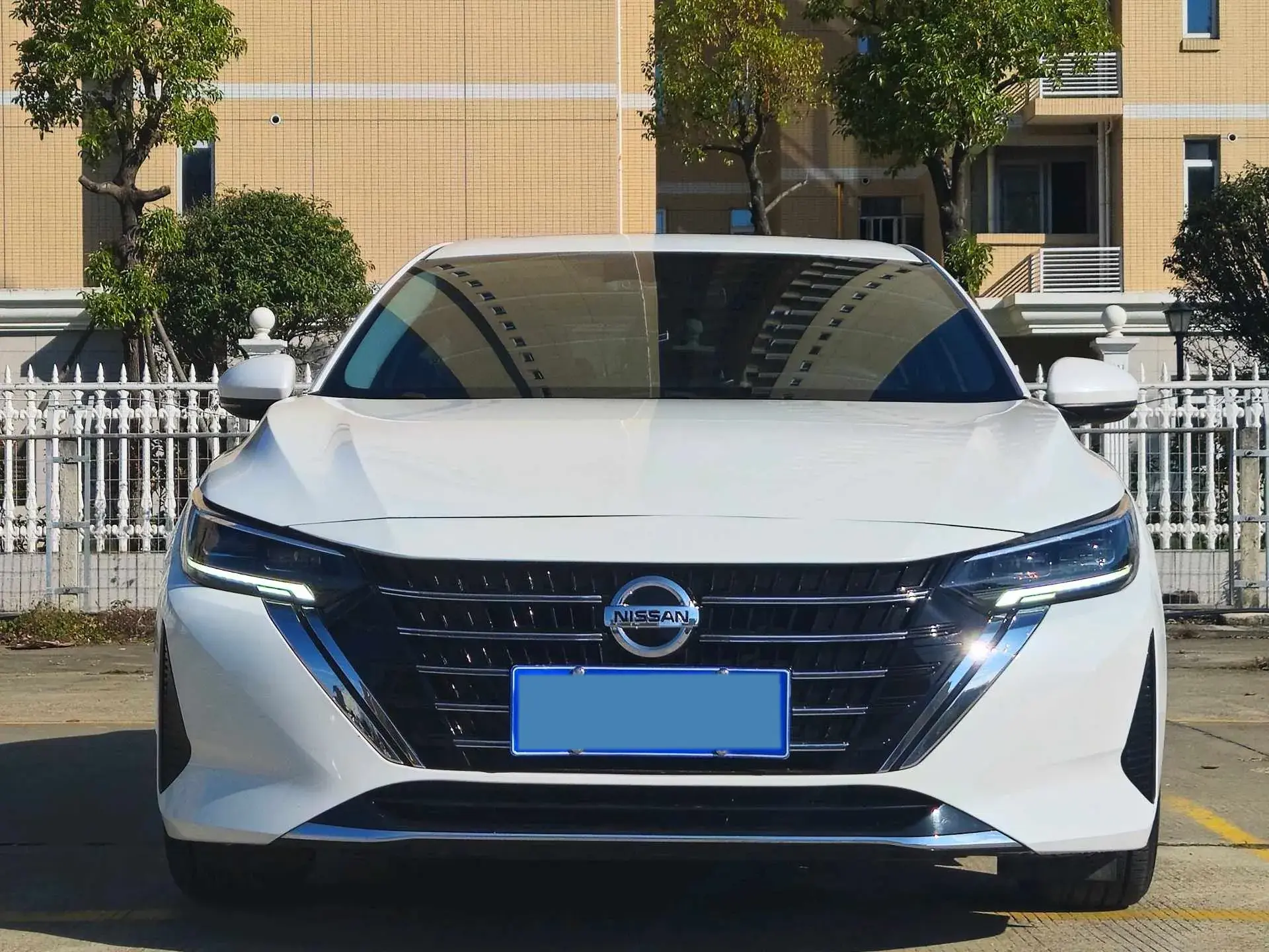2023 NISSAN SYLPHY thumbnail 2