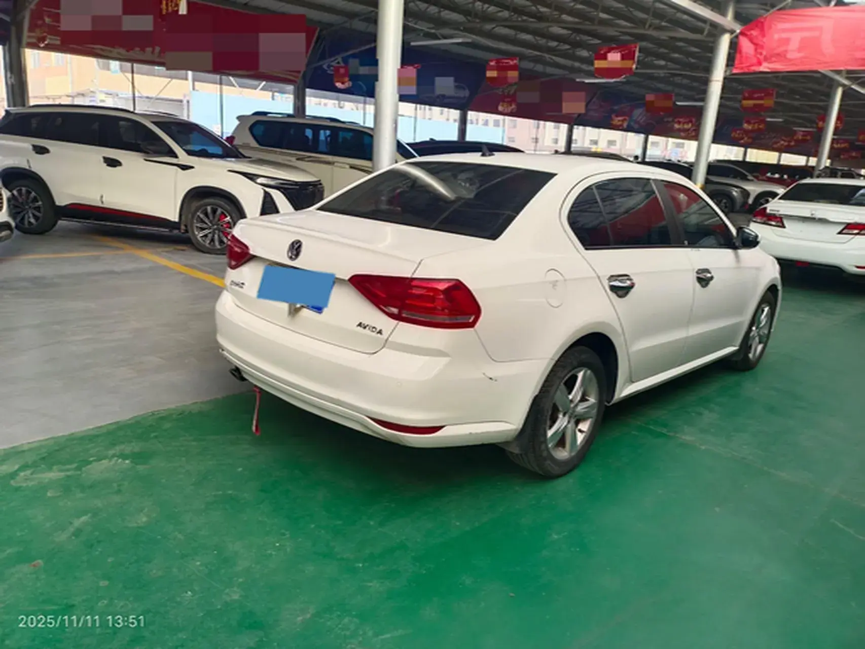 2017 VOLKSWAGEN LAVIDA thumbnail 4