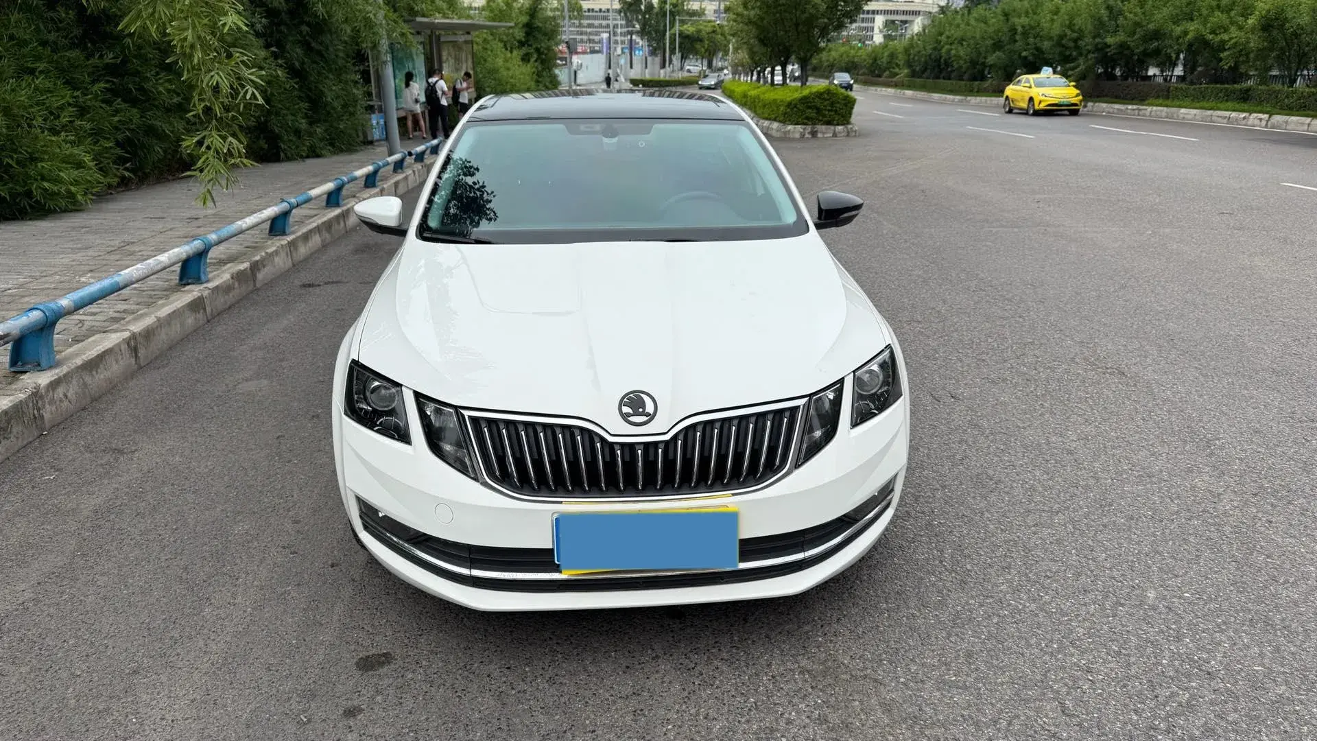 2019 SKODA OCTAVIA thumbnail 2