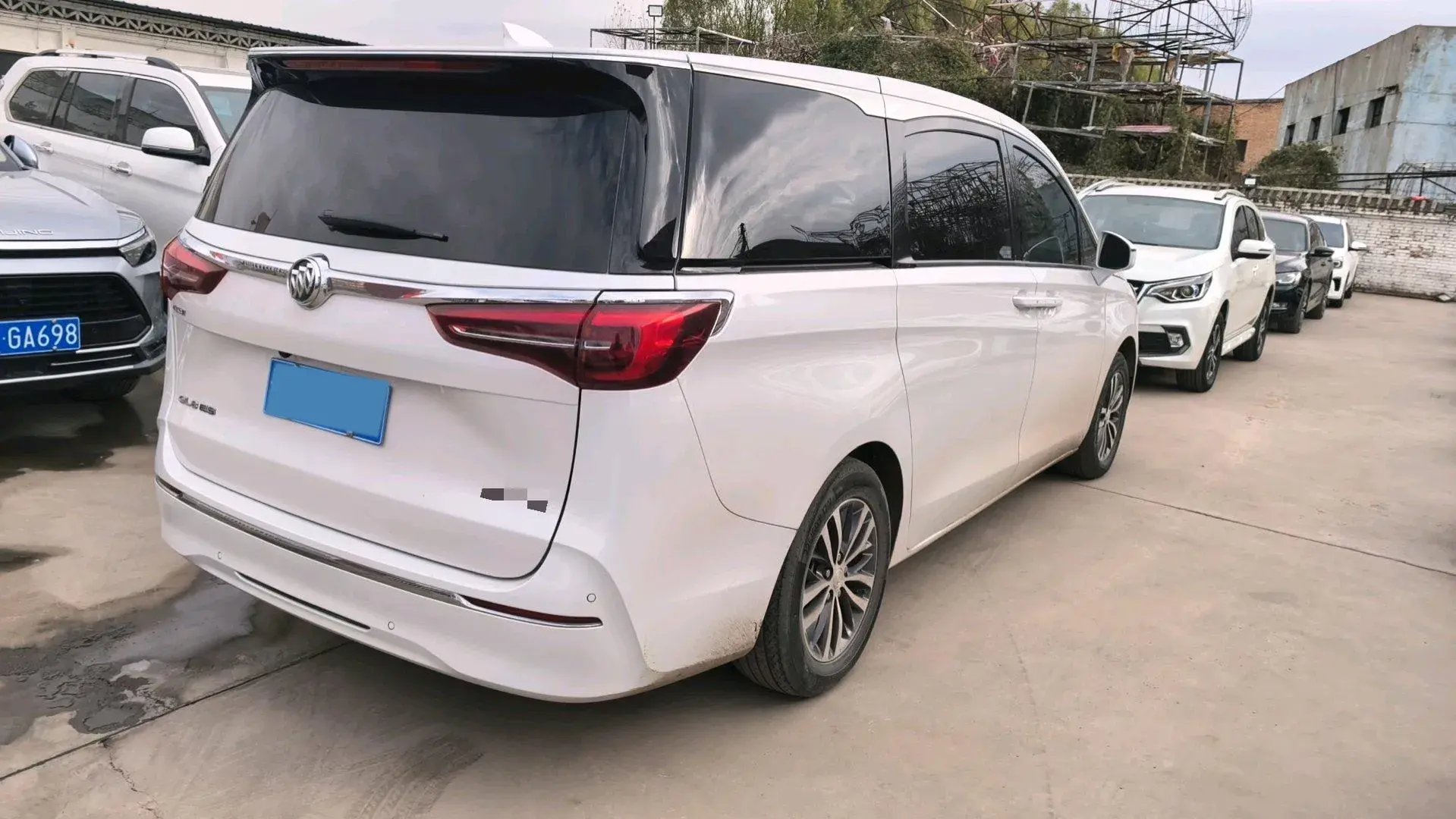 2022 BUICK GL8 thumbnail 3