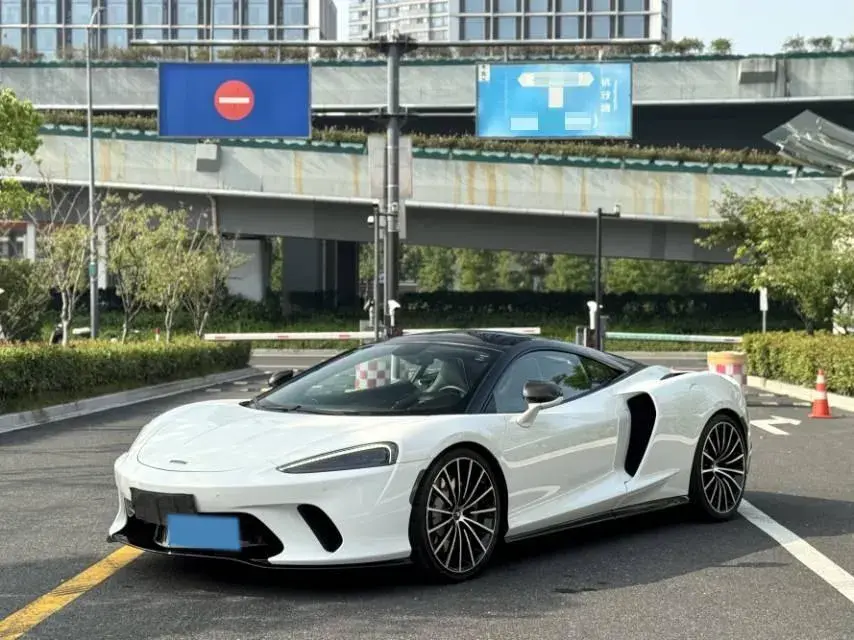 2019 McLaren GT 4.0T 620HP V8 7DCT