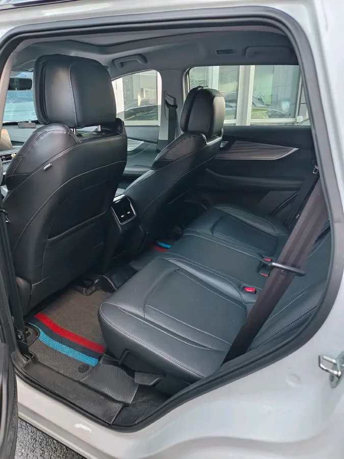 2021 Chery Tiggo 8 Plus 1.6T 197HP L4 7DCT,autocango,china used car exporter,china ev exporter,chinese used car exporter,chinese used ev exporter