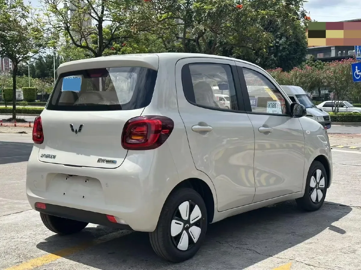 2025 WuLing HongGuang MINI EV BEV 16.2KWH,autocango,china used car exporter,china ev exporter,chinese used car exporter,chinese used ev exporter