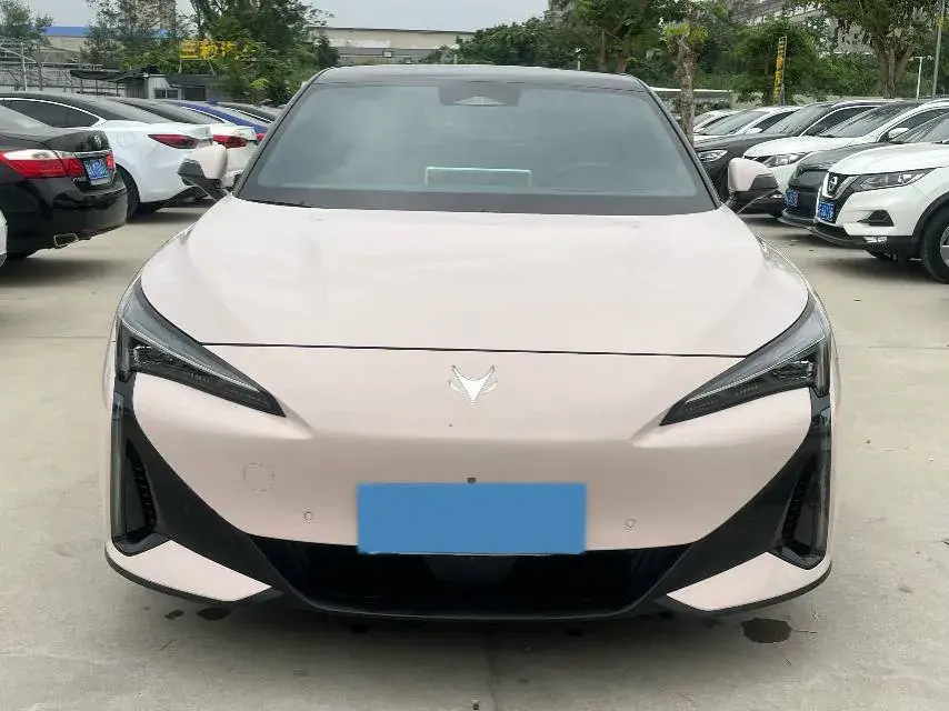 2024 ARCFOX ΑS5 thumbnail 2