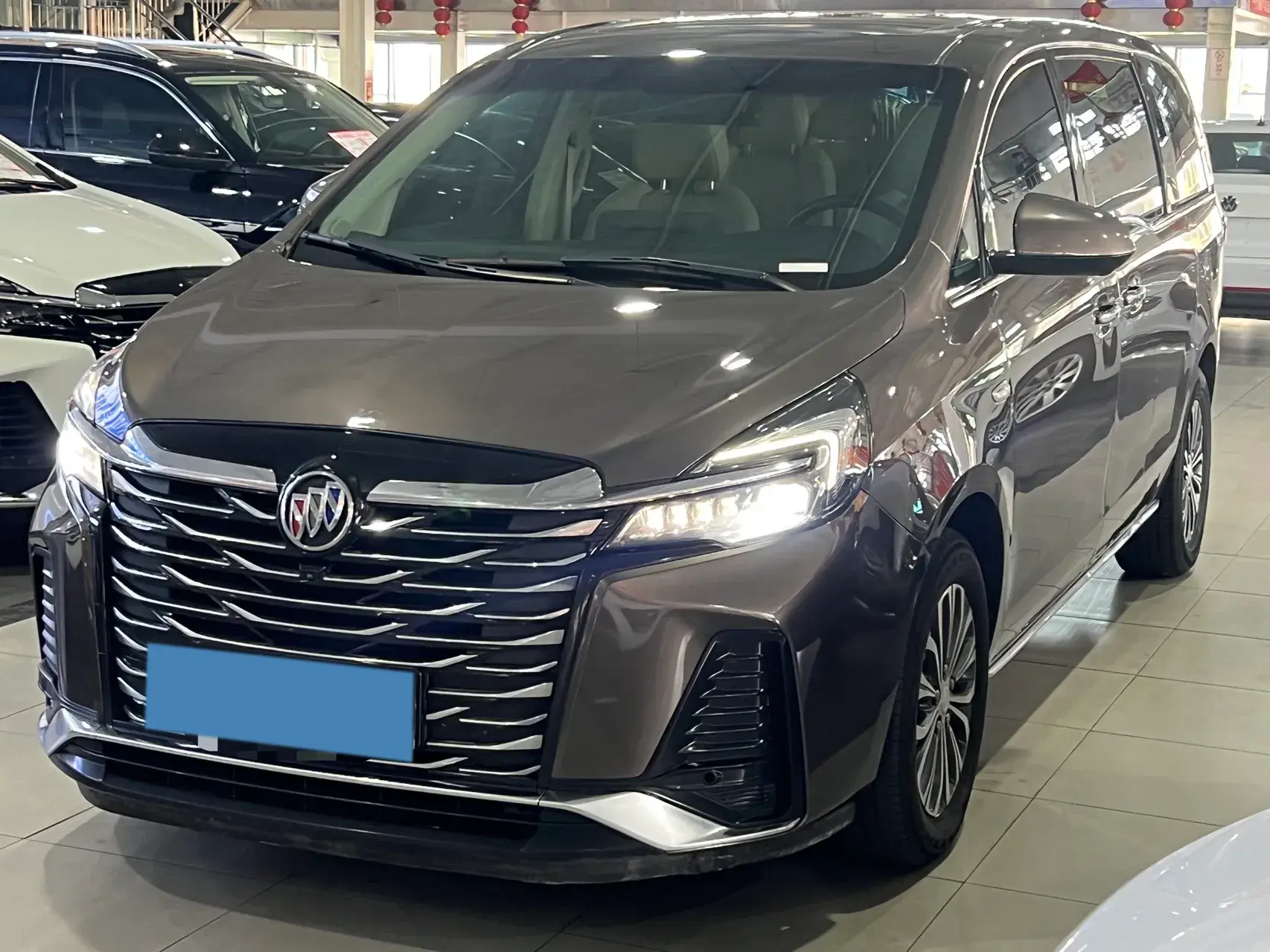 2023 BUICK GL8 view 1