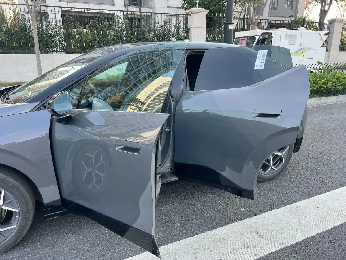 2025 LYNK&CO Z20 BEV 61.47KWH,autocango,china used car exporter,china ev exporter,chinese used car exporter,chinese used ev exporter