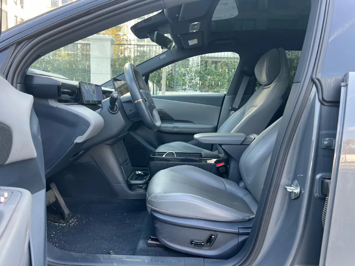 2025 LYNK&CO Z20 BEV 61.47KWH,autocango,china used car exporter,china ev exporter,chinese used car exporter,chinese used ev exporter