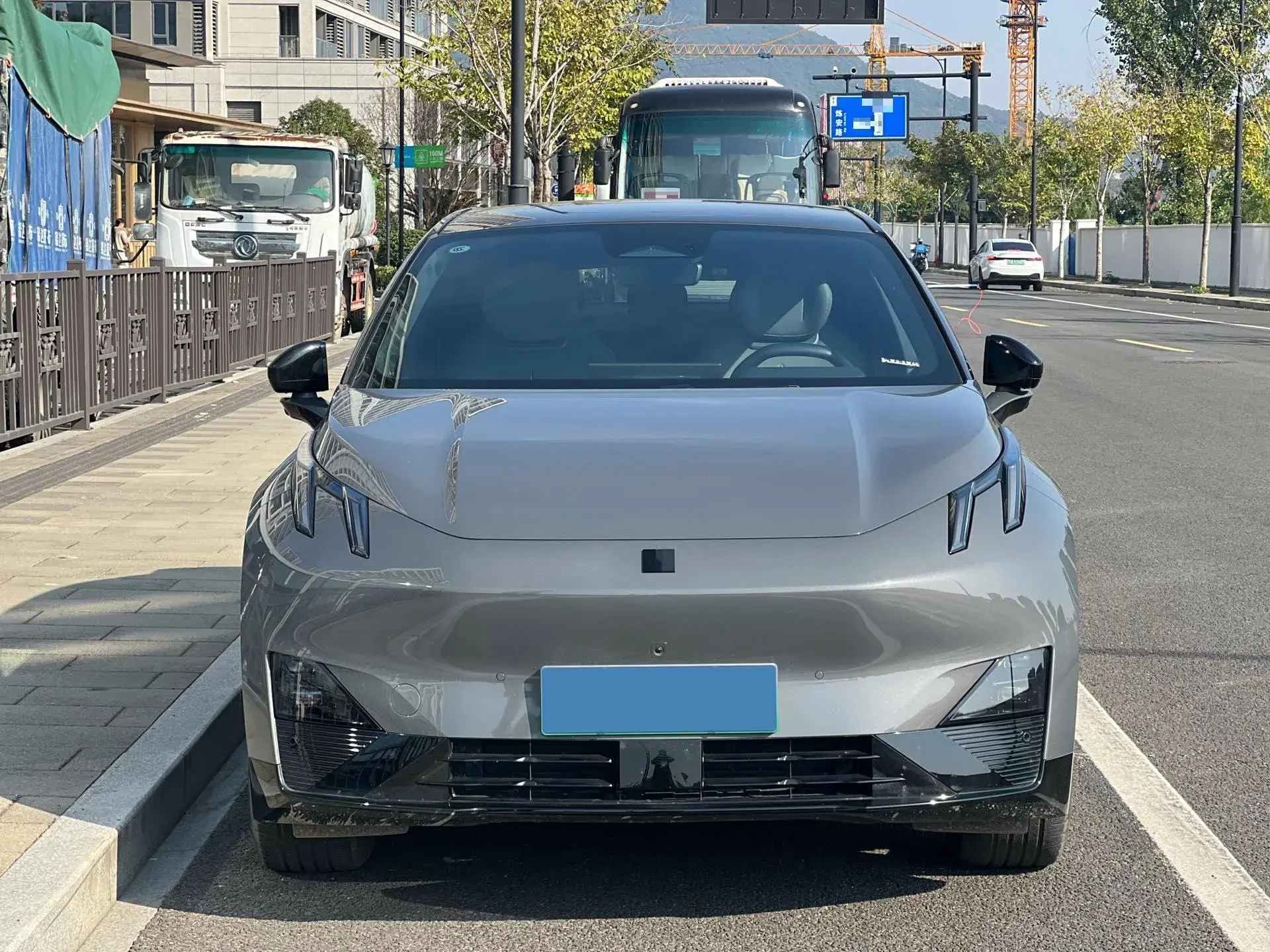 2025 LYNK&CO Z20 thumbnail 2