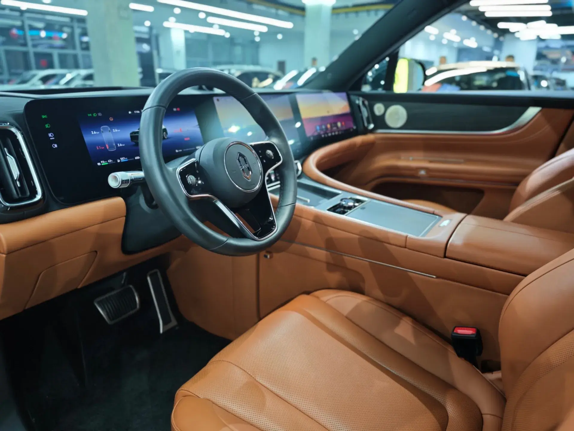 2024 AITO AITO thumbnail 4