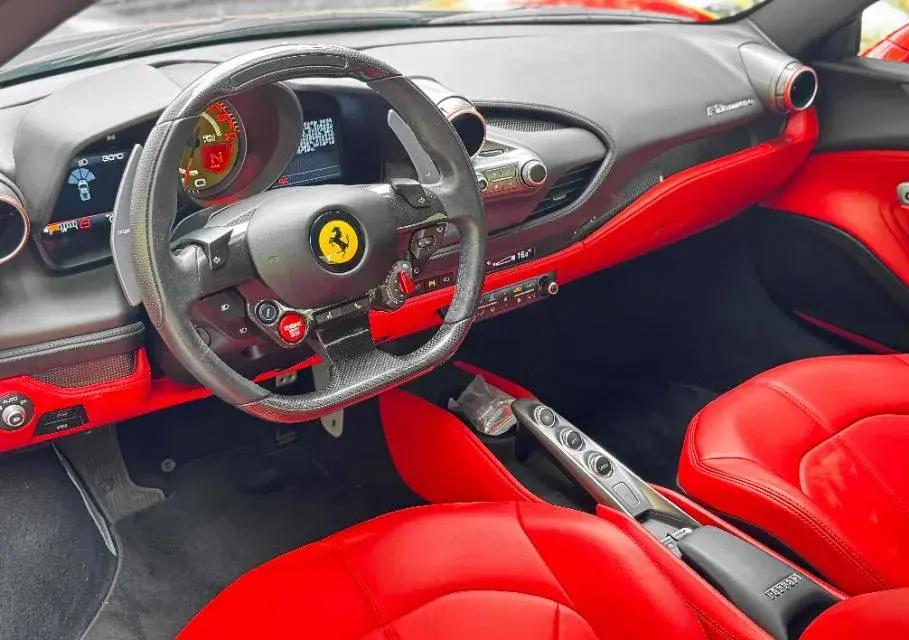 2019 FERRARI F8 thumbnail 4