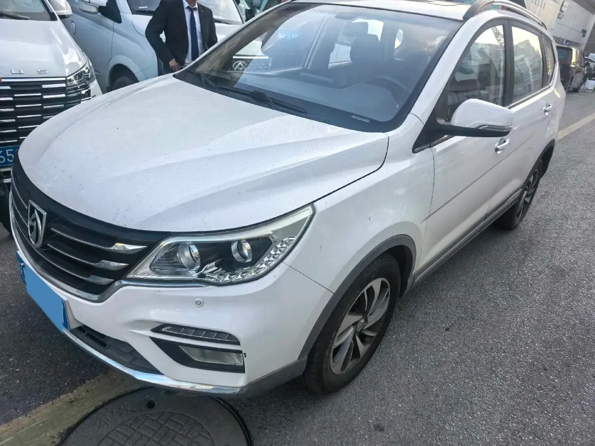 2017 BaoJun 560 1.5T 150HP L4 6DCT