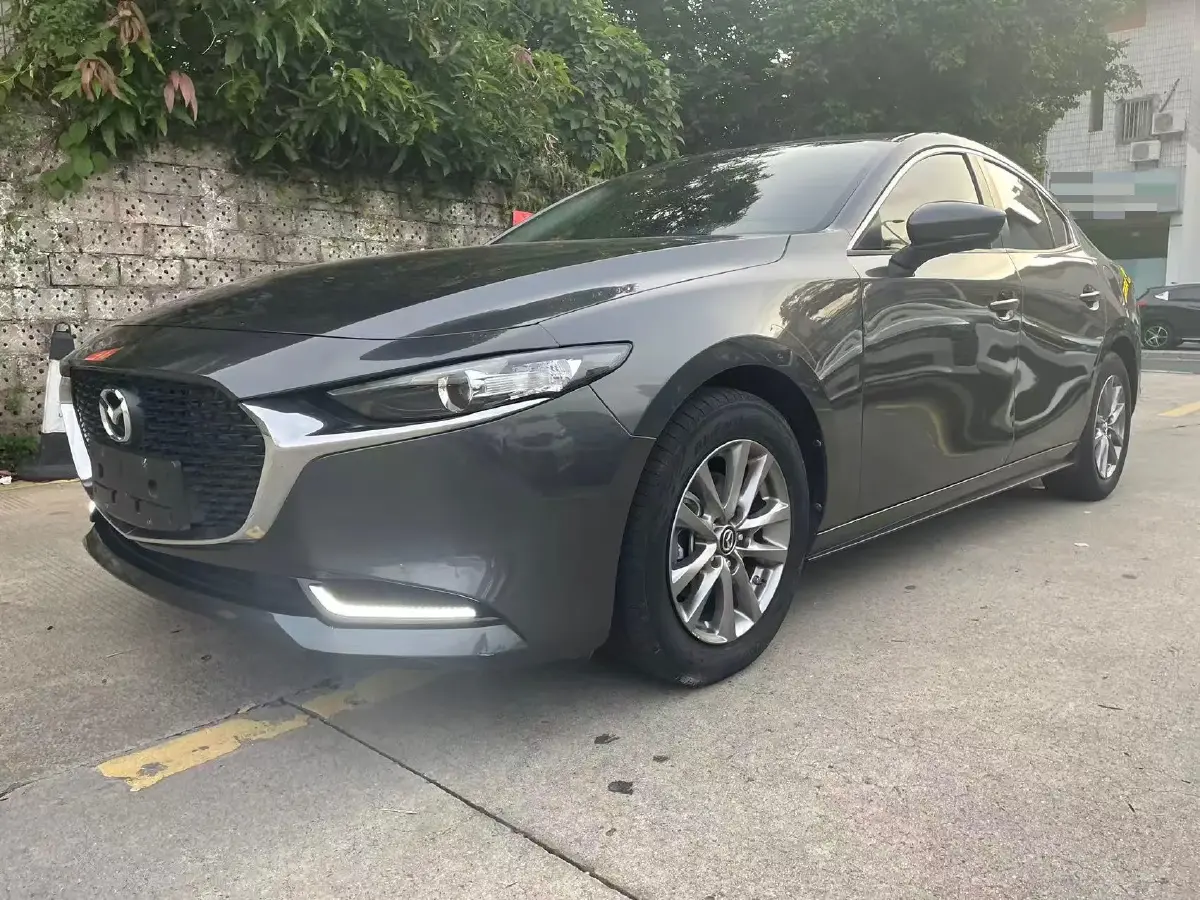 2020 Mazda 3 Axela 1.5L 117HP L4 6AT