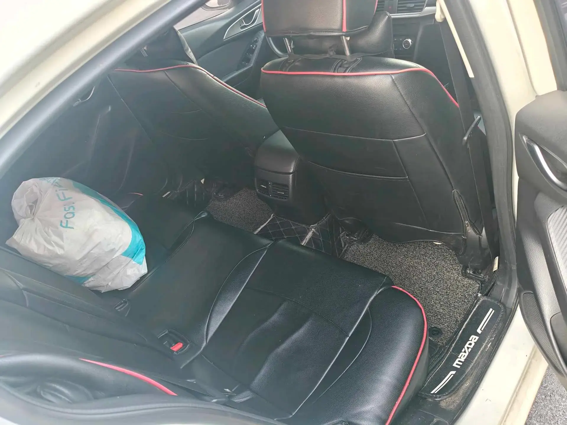 2017 MAZDA 3 thumbnail 3