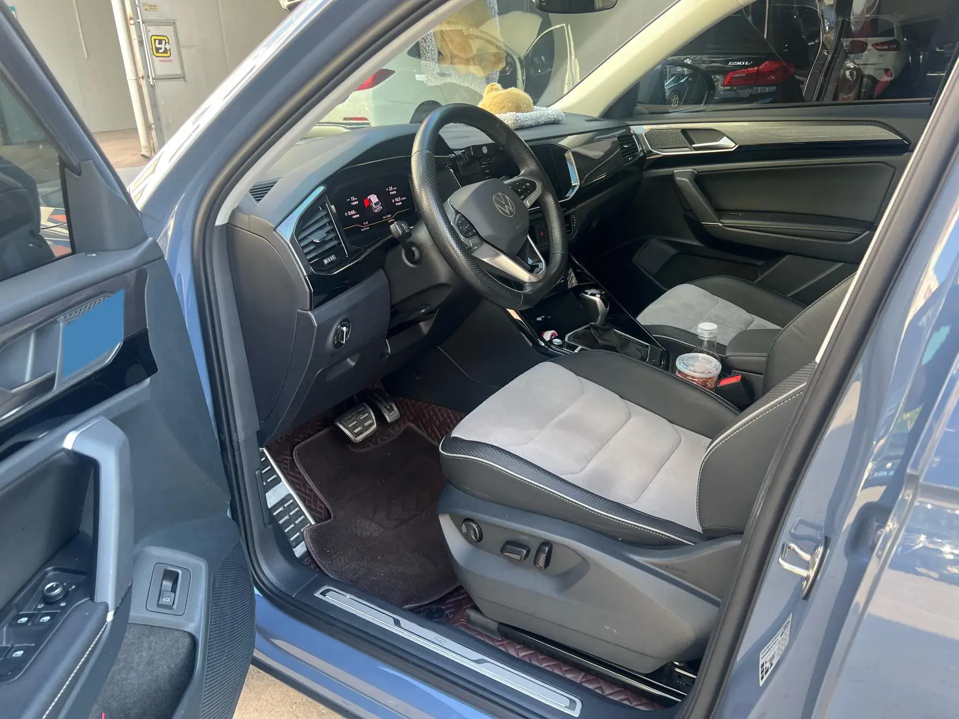 2020 VOLKSWAGEN TAYRON thumbnail 3